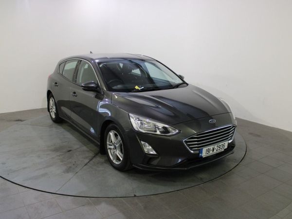 Ford Focus Hatchback, Diesel, 2019, Grey
