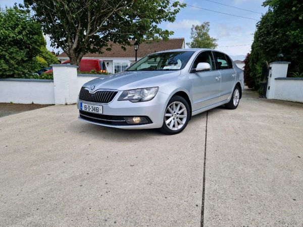 Skoda Superb Saloon, Diesel, 2015, Silver