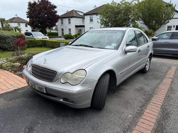 Mercedes-Benz C-Class Saloon, Petrol, 2002, Silver