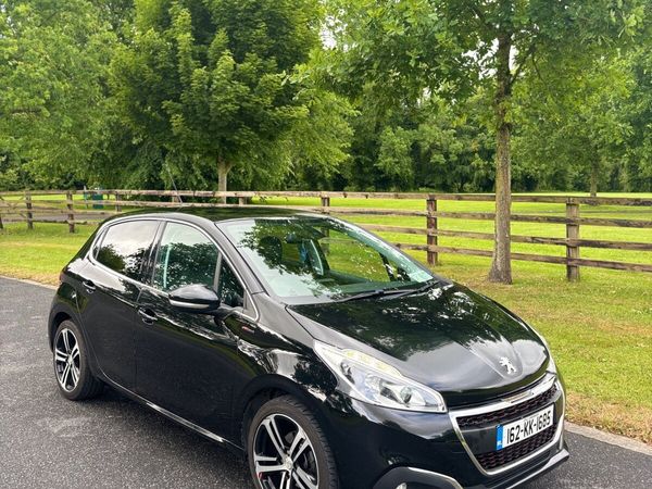 Peugeot 208 Hatchback, Diesel, 2016, Black