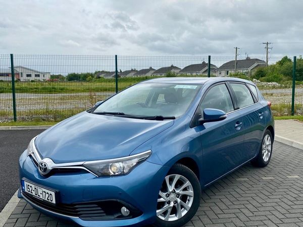Toyota Auris Hatchback, Diesel, 2015, Blue