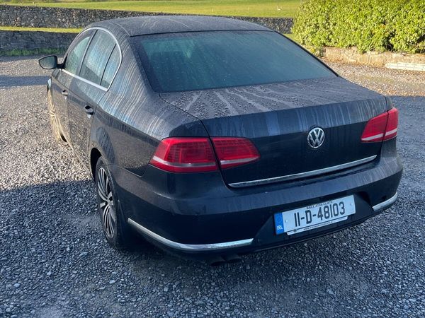 Volkswagen Passat Saloon, Diesel, 2011, Black
