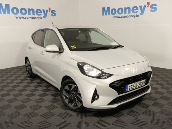 Hyundai i10 Hatchback, Petrol, 2023, Grey