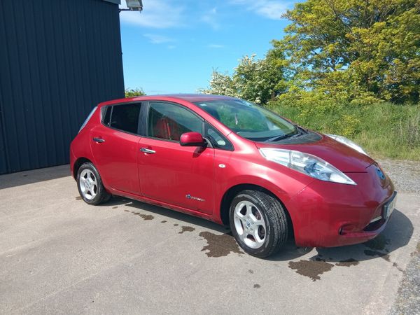 Nissan Leaf Hatchback, Electric, 2012, Red