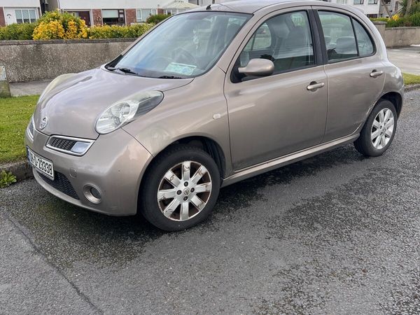 Nissan Micra Hatchback, Petrol, 2008, Gold