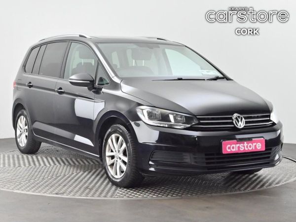 Volkswagen Touran MPV, Diesel, 2017, Black