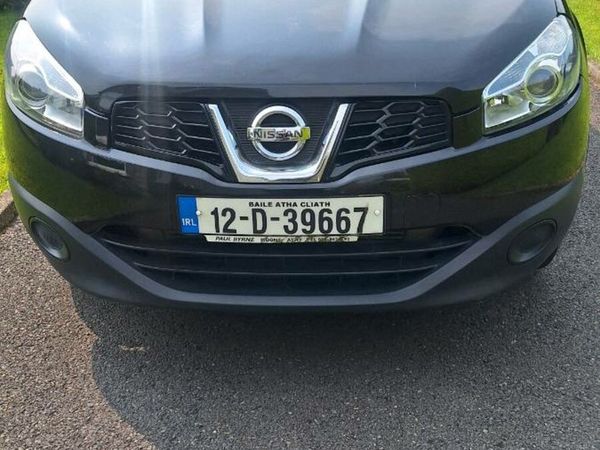Nissan Qashqai Hatchback, Diesel, 2012, Black