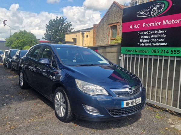 Opel Astra Hatchback, Petrol, 2010, Blue