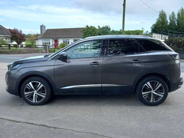 Peugeot 3008 MPV, Petrol, 2021, Grey