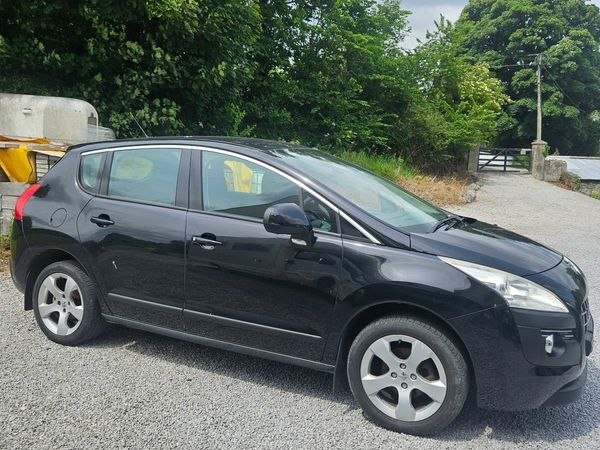 Peugeot 3008 MPV, Diesel, 2012, Black