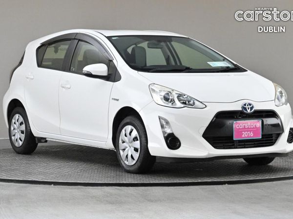 Toyota Aqua Hatchback, Petrol Hybrid, 2016, White