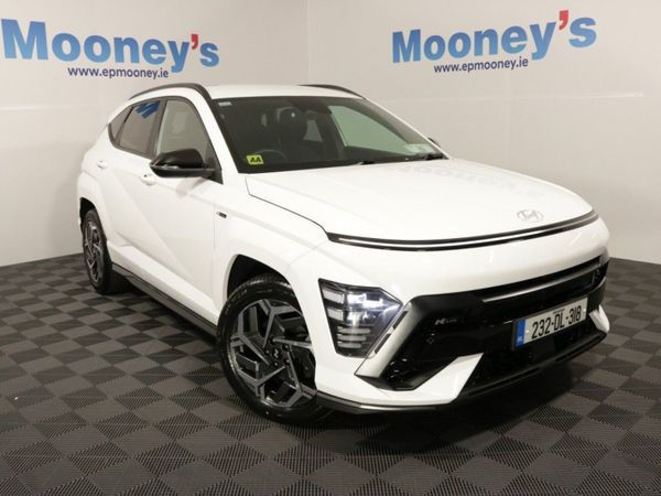 Hyundai KONA Crossover, Petrol, 2023, White