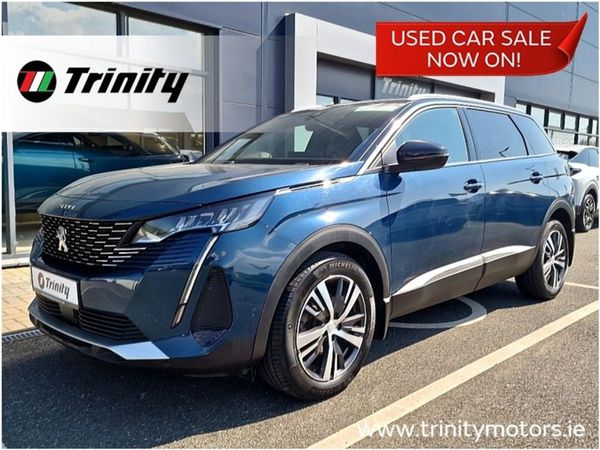 Peugeot 5008 MPV, Diesel, 2023, Blue