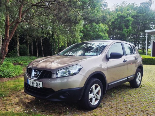 Nissan Qashqai Hatchback, Petrol, 2011, Brown