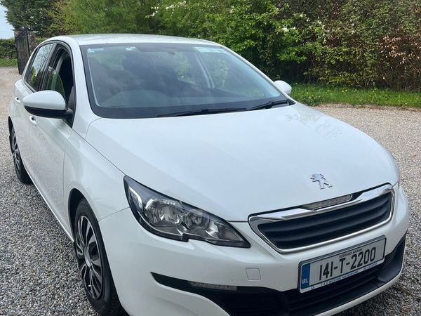 Peugeot 308 Hatchback, Diesel, 2014, White