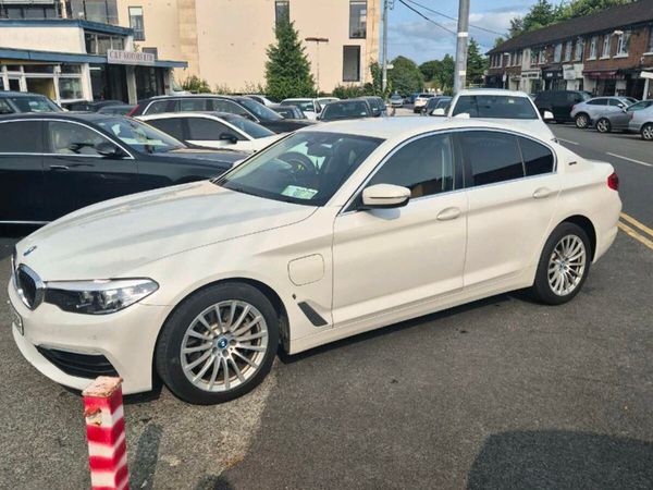 BMW 5-Series Saloon, Petrol Plug-in Hybrid, 2019, White