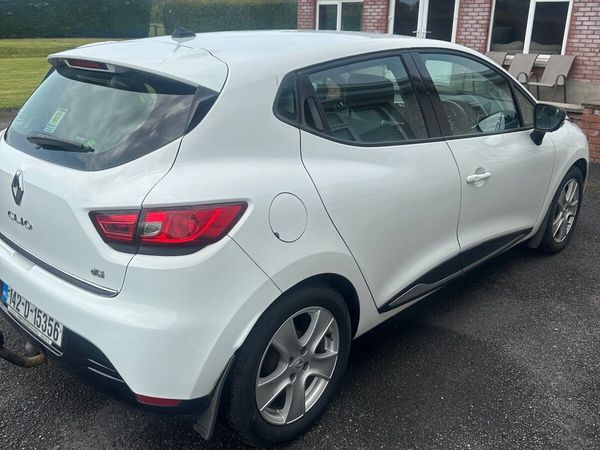 Renault Clio Hatchback, Diesel, 2014, White