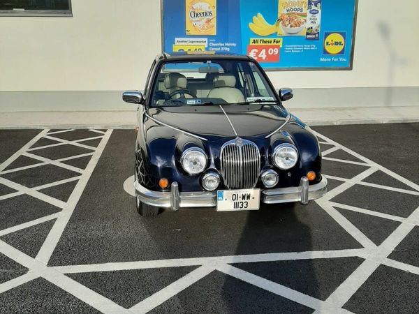 Nissan March Saloon, Petrol, 2001, Purple