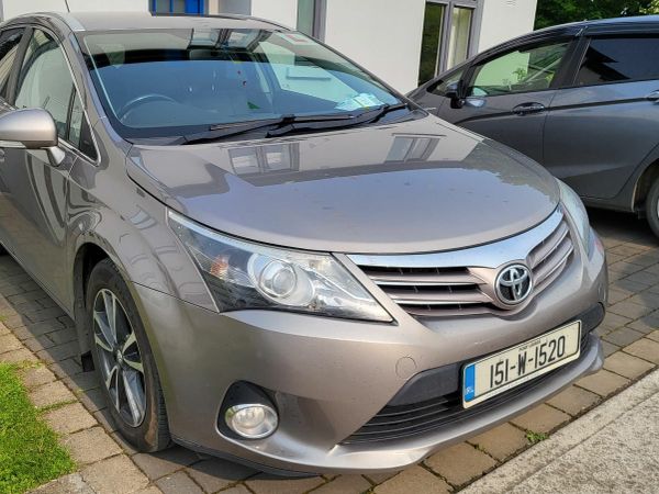 Toyota Avensis Estate, Diesel, 2015, Brown