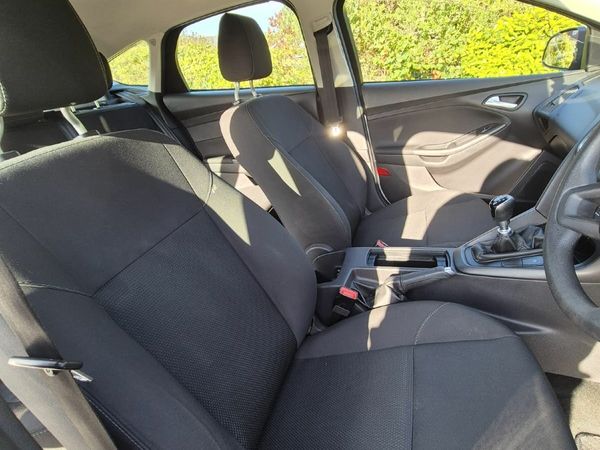 Ford Focus Hatchback, Diesel, 2015, Silver