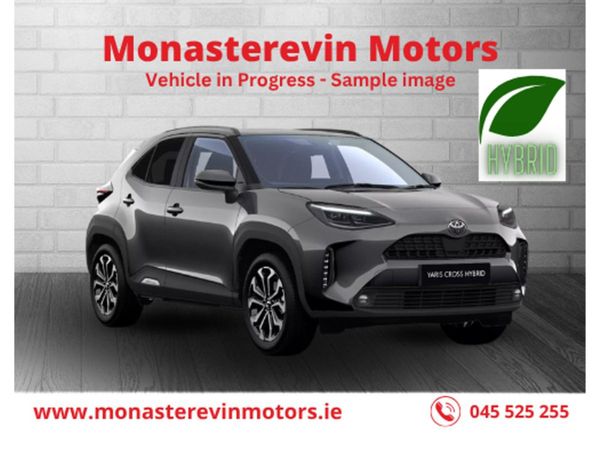Toyota Yaris Cross Hatchback, Petrol Hybrid, 2022, Grey
