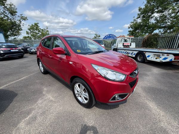 Hyundai ix35 SUV, Diesel, 2011, Red