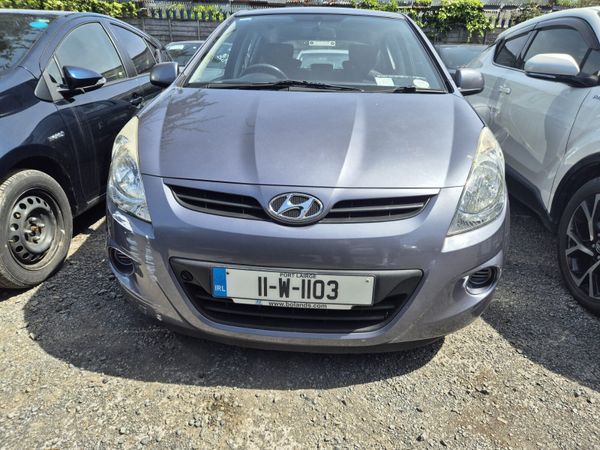 Hyundai i20 Hatchback, Petrol, 2011, Grey
