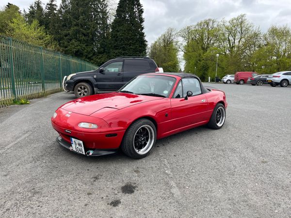 Mazda MX-5 Convertible, Petrol, 1991, Red