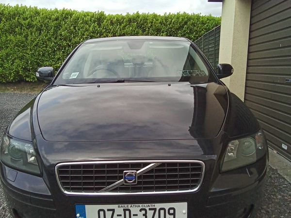 Volvo S40 Saloon, Diesel, 2007, Black