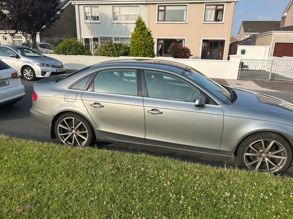 Audi A4 Saloon, Diesel, 2010, Grey
