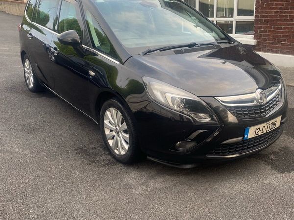 Vauxhall Zafira MPV, Diesel, 2012, Black