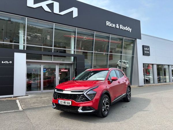 Kia Sportage MPV, Diesel, 2022, Red