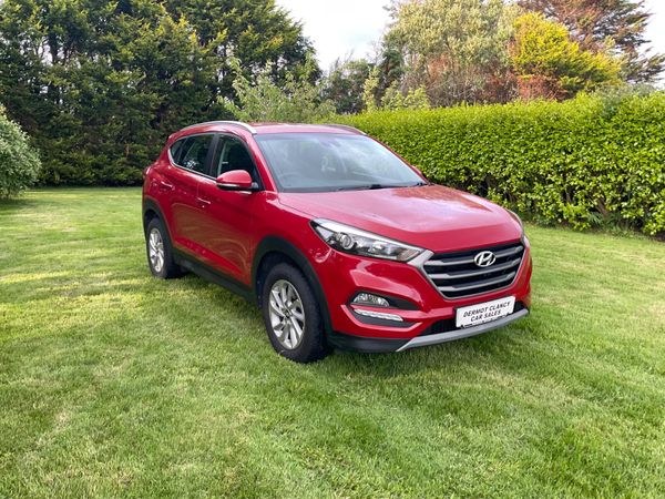 Hyundai Tucson SUV, Diesel, 2017, Red