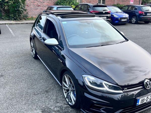 Volkswagen Golf Estate, Petrol, 2018, Black
