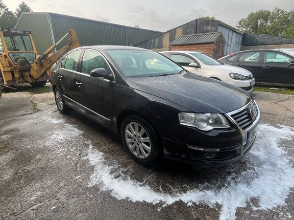 Volkswagen Passat Saloon, Petrol, 2008, Black