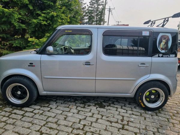 Nissan Cube Estate, Petrol, 2004, Silver