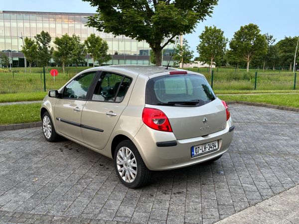 Renault Clio Hatchback, Petrol, 2007, Gold