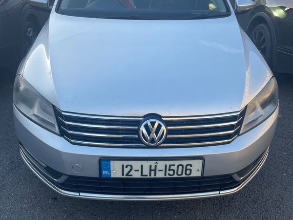 Volkswagen Passat Saloon, Diesel, 2012, Silver