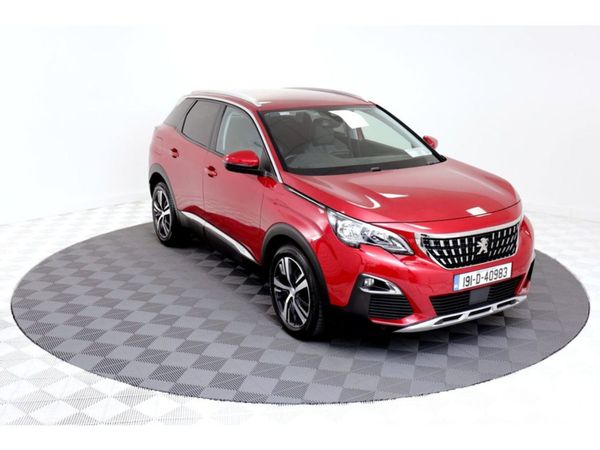 Peugeot 3008 SUV, Petrol, 2019, Red