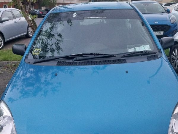 Toyota Yaris Hatchback, Petrol, 2004, Blue