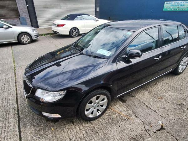 Skoda Superb Hatchback, Diesel, 2013, Black
