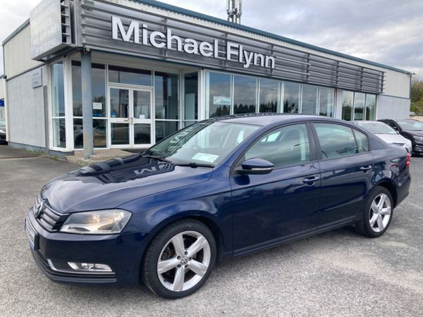Volkswagen Passat Saloon, Diesel, 2013, Blue