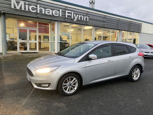 Ford Focus Hatchback, Diesel, 2017, Grey