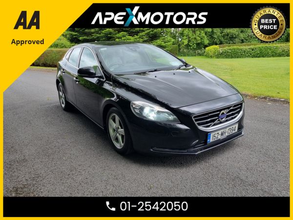 Volvo V40 Hatchback, Diesel, 2015, Black