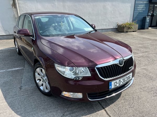 Skoda Superb Saloon, Diesel, 2012, Red