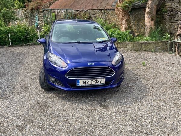 Ford Fiesta Hatchback, Petrol, 2014, Blue