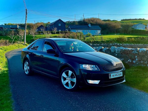 Skoda Octavia Saloon, Diesel, 2016, Black