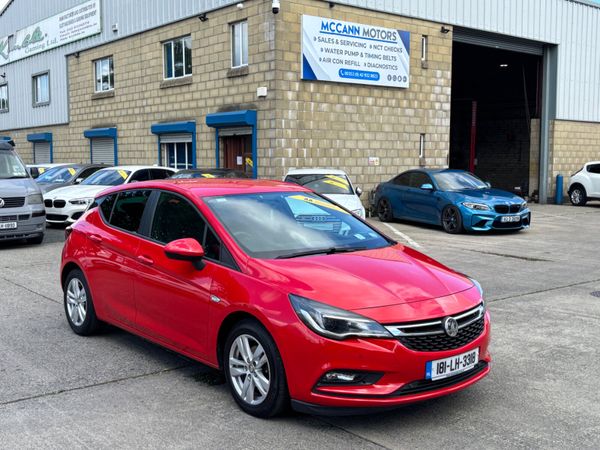 Vauxhall Astra Hatchback, Diesel, 2018, Red