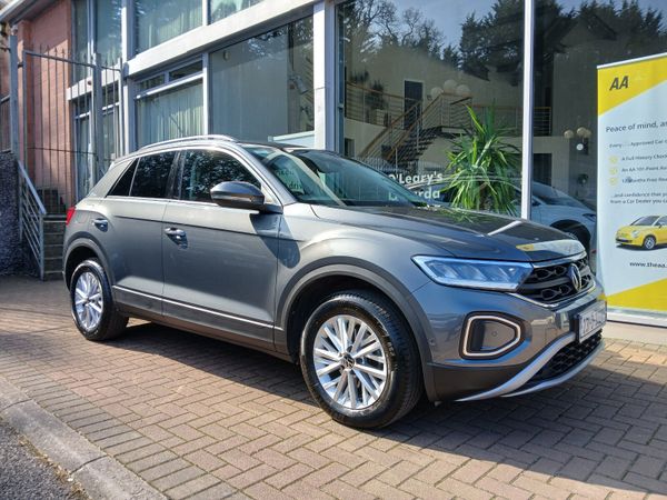 Volkswagen T-Roc SUV, Petrol, 2023, Grey