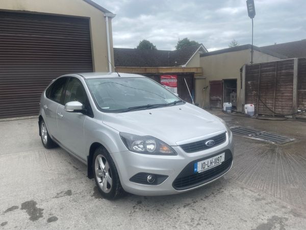 Ford Focus Hatchback, Diesel, 2010, Silver